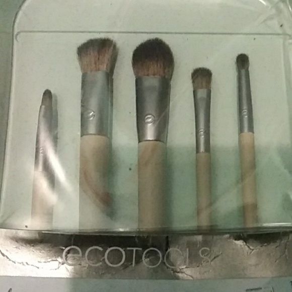 Makeup brush bundle - Picture 3 of 3
